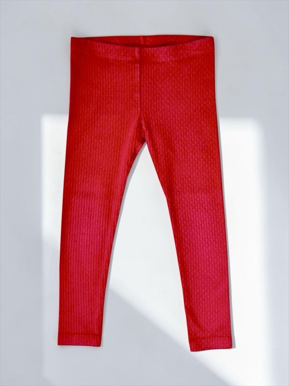 Tea Collection Girls Warm Red Ribbed Leggings • Size 5 • Like New